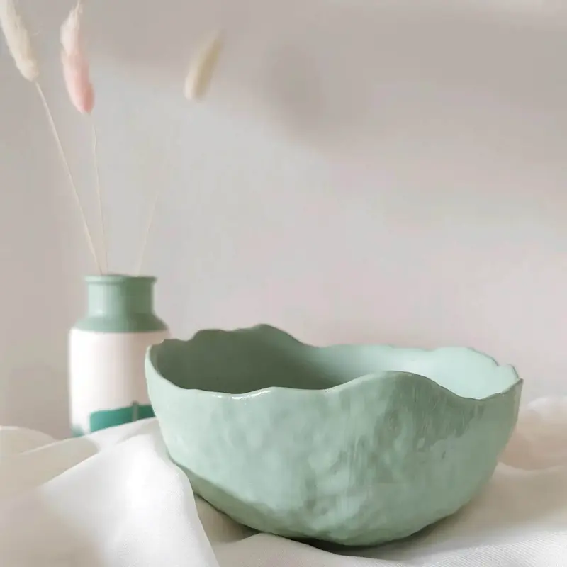Bol cu 3 colțuri din ceramică artizanală spaniolă Verdes Con Amarillo 10 x 5 cm