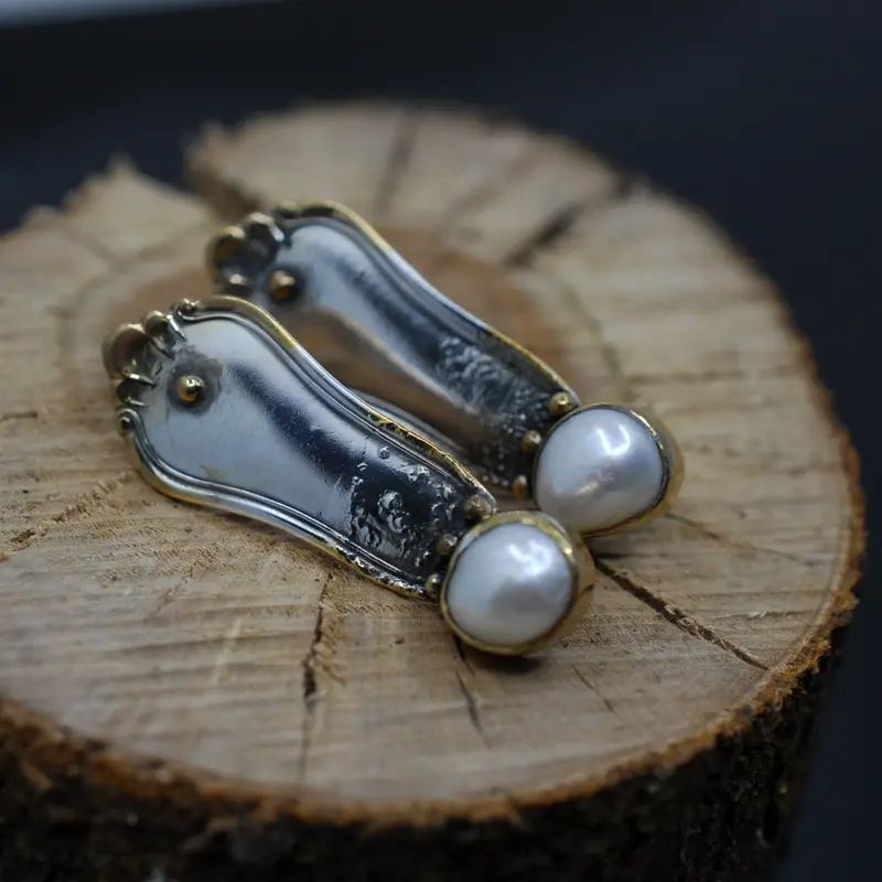 Cercei asimetrici din argint si perle, cercei argint, cercei statement, cercei handmade
