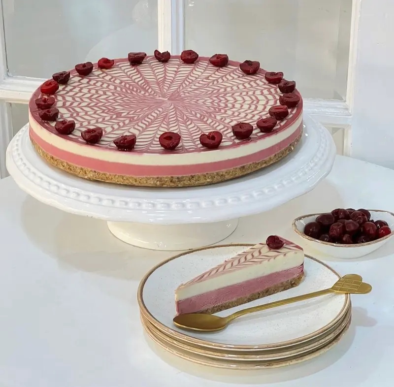 Cheesecake cu visine si cirese