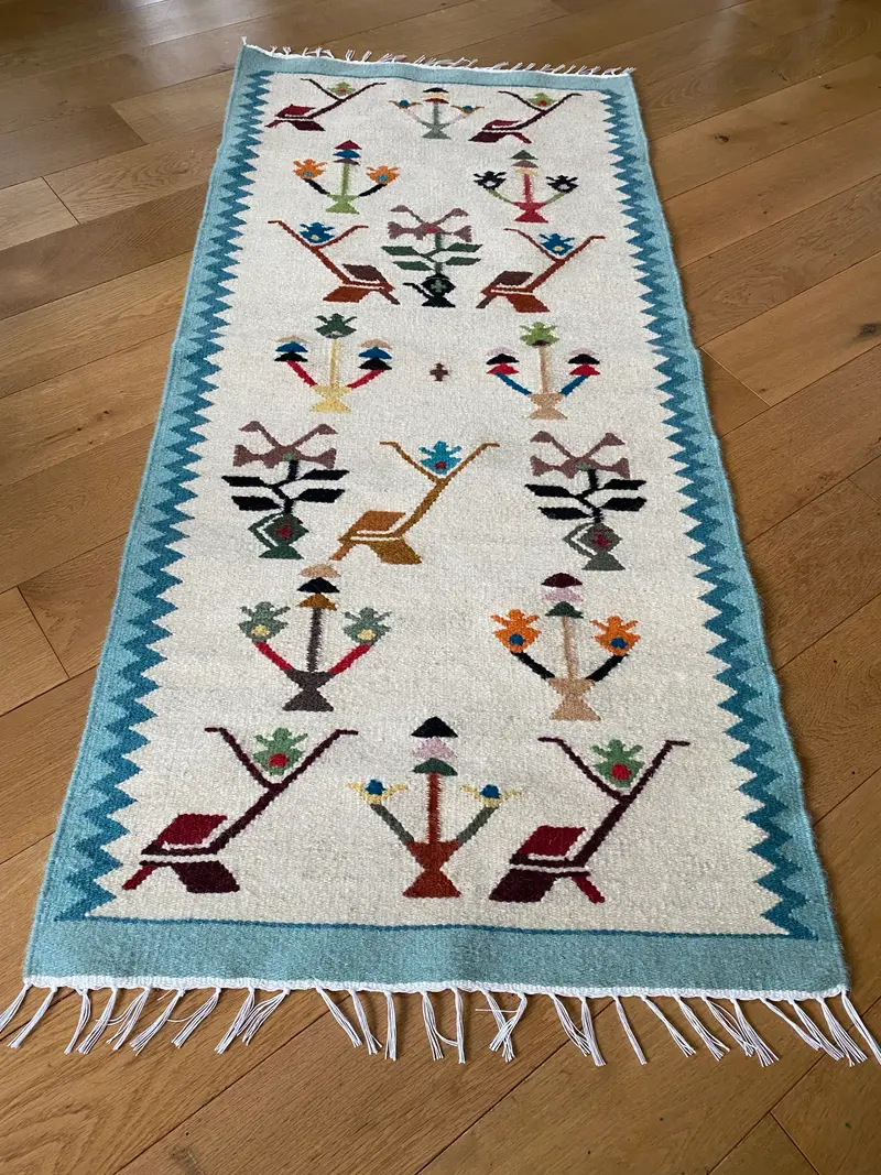 Covor traditional cu pomul vietii
