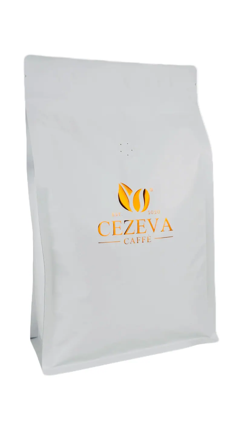 CREMA 1 Kg - Ciocolată neagră · Cacao intensă · Nuci prăjite · Zahăr ars