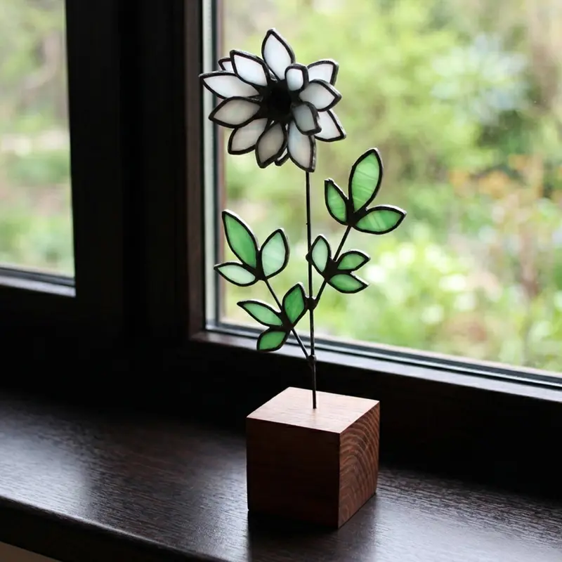 Decoratiune Crizantema din Vitraliu – decor 3D handmade pe suport din lemn