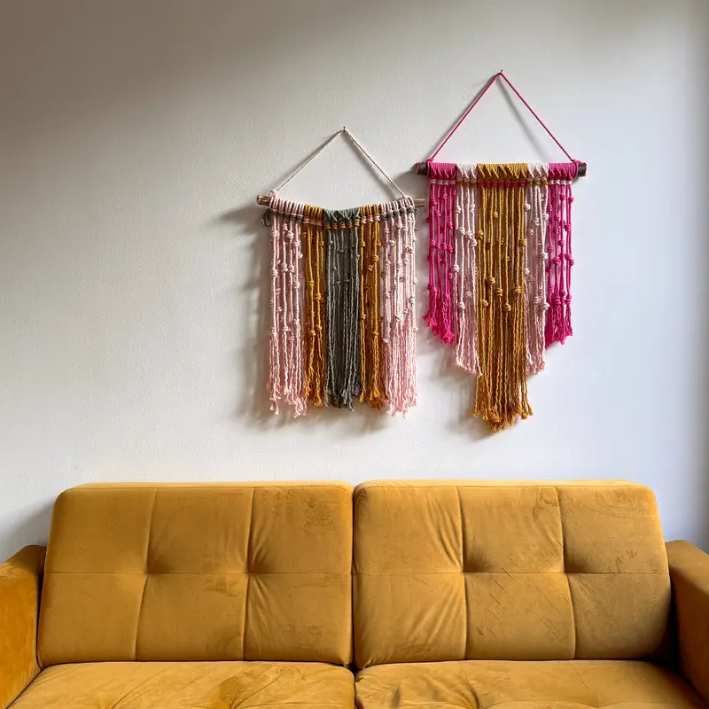 Decorațiune de perete noduri colorate