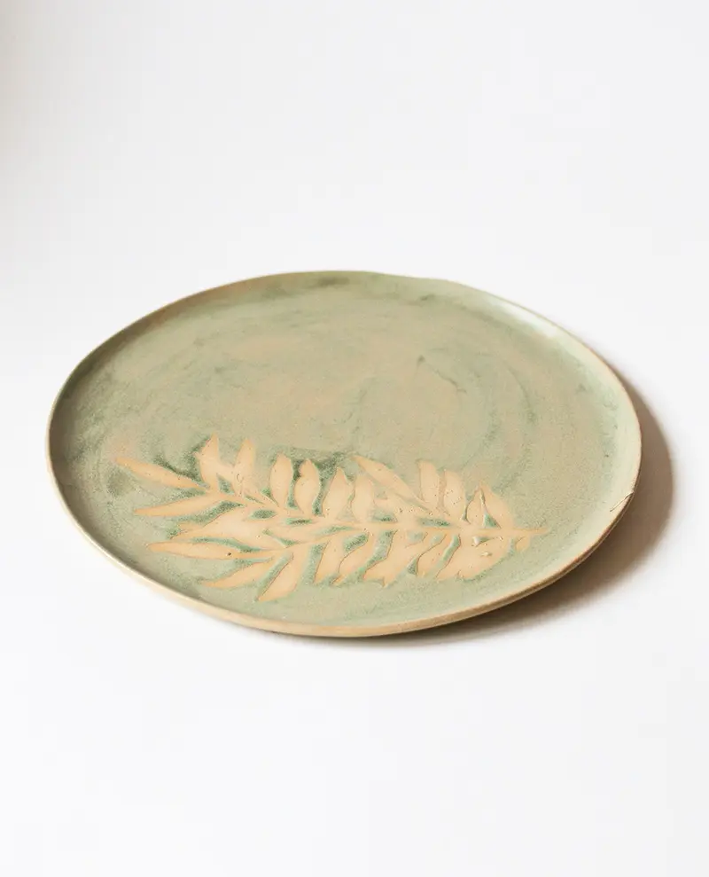 Farfurie ceramica verde motive vegetale mare