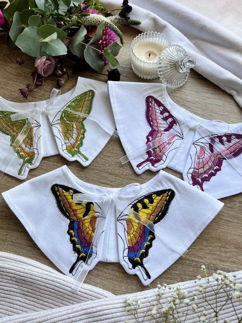 Guler detaşabil brodat cu fluture II