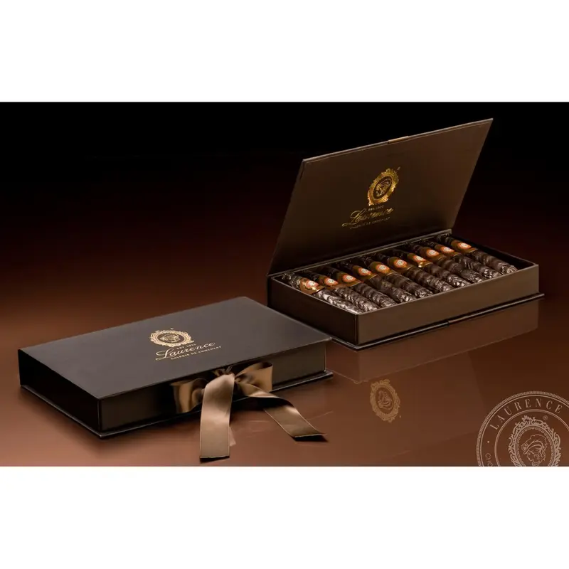 Laurence Chocolate cutie cu 10 trabucuri de ciocolată cu lapte