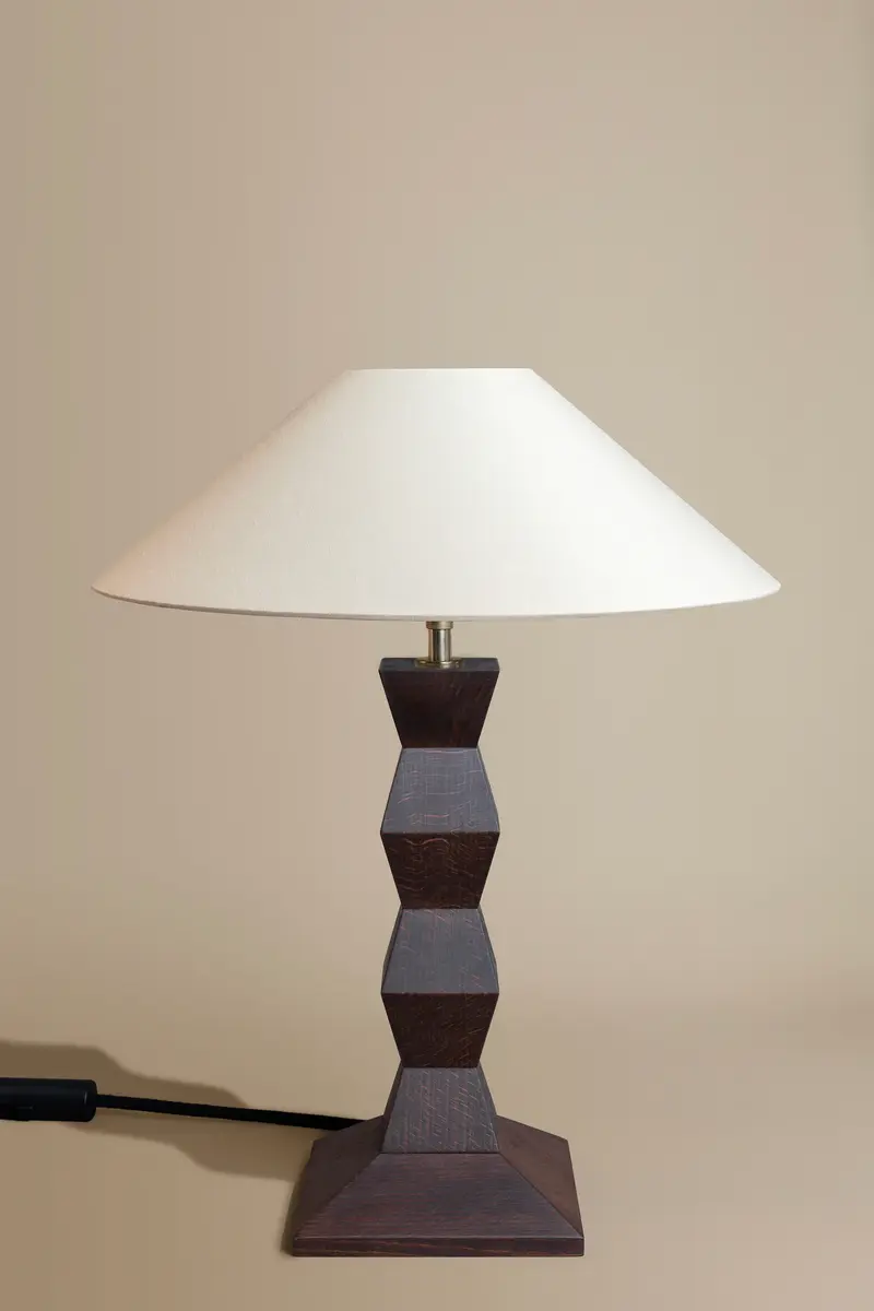 Metamorfoză Walnut