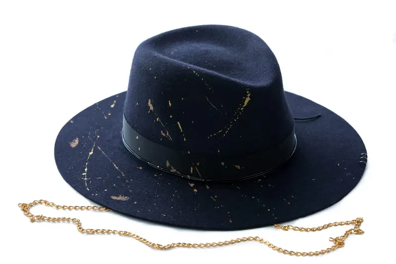 Pălărie Fedora Splash Cu Lantisor Auriu Din Fetru De Iepure - D103