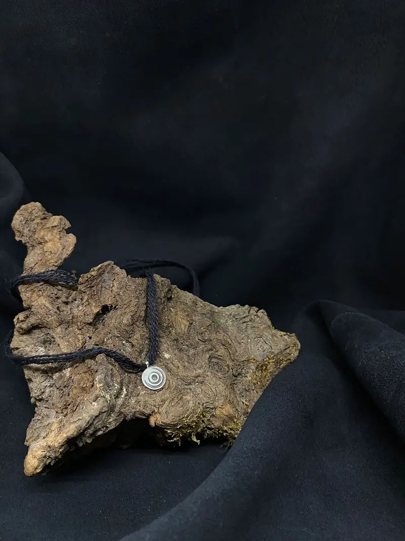 Resonance pendant