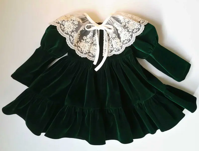Rochie din catifea cu guler detasabil