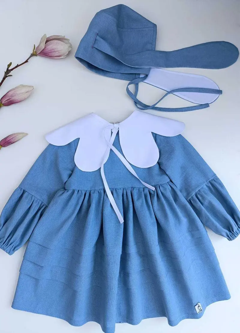 Rochie Sabine din in cu boneta
