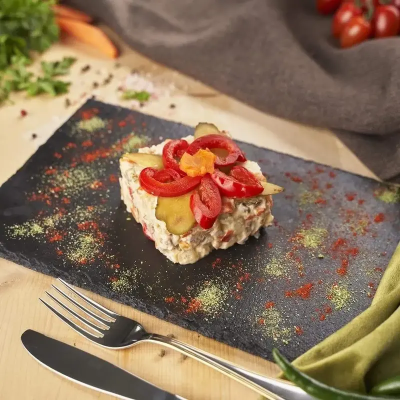Salată a la russe cu pui