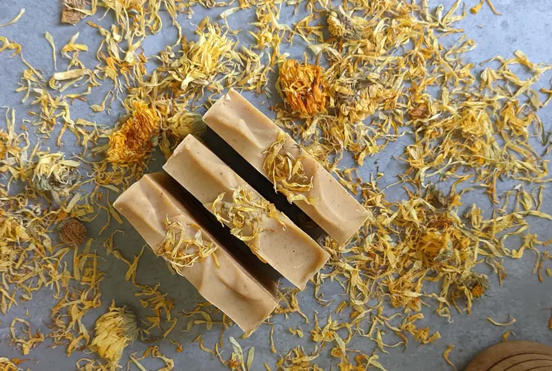 Săpun Gălbenele și Turmeric
