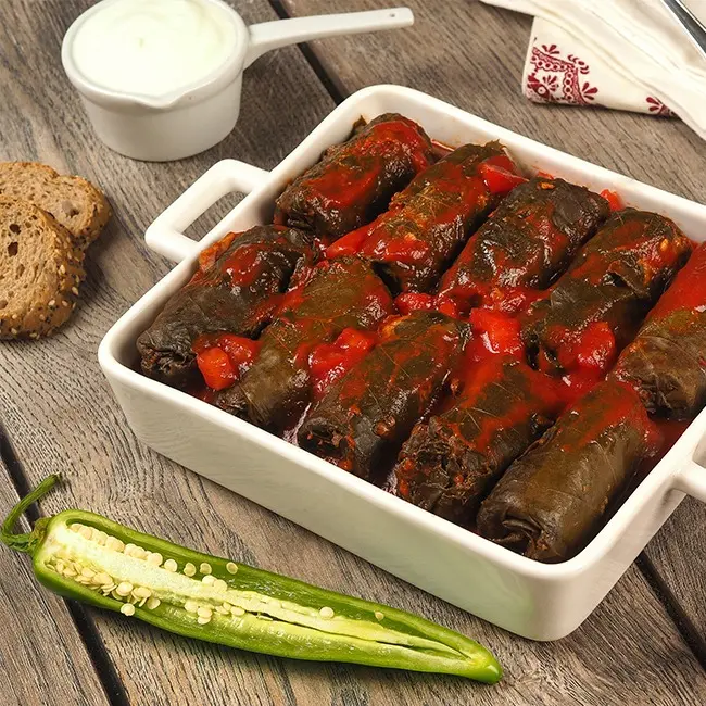 Sarmale in foi de vita cu carne de pui - 1 Kg