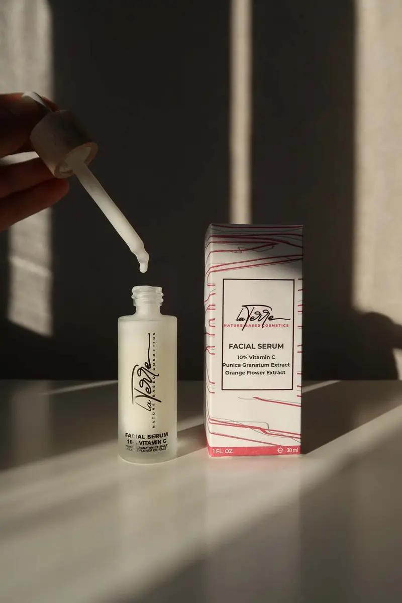 Ser facial Vitamina C, extract de rodie și portocală dulce