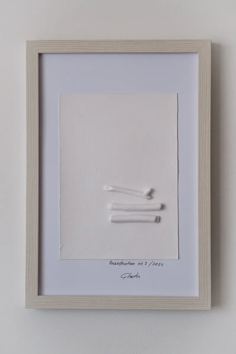Tablou abstract modern „Reconstruction no.7” – 20x30cm – Acrilice pe hartie, cu insertii din lemn