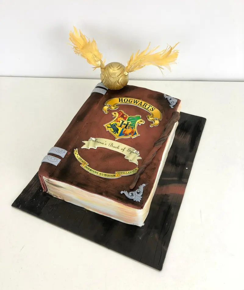 Tort Hogwarts Book of Spells