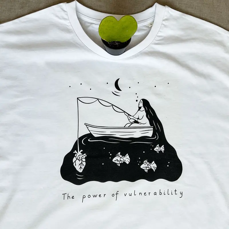 Tricou cu mâneci rulate "Power of vulnerability", bumbac organic, alb