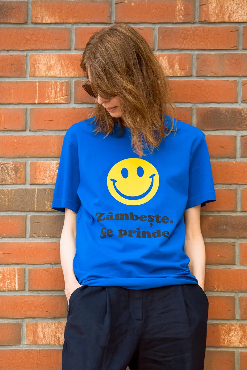 Tricou - Zâmbește. Se prinde