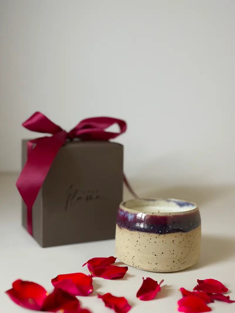 VELVET ROSE - Lumânare parfumată handmade Trandafir
