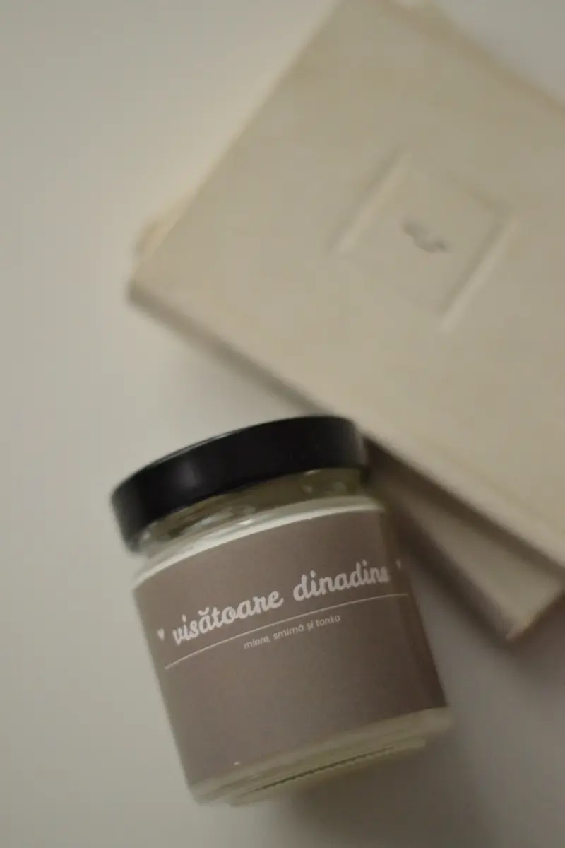 visătoare dinadins